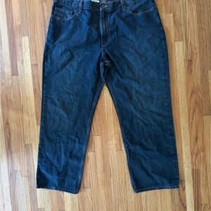 Carhartt Relaxed Blue Jeans with Classic Denim Texture